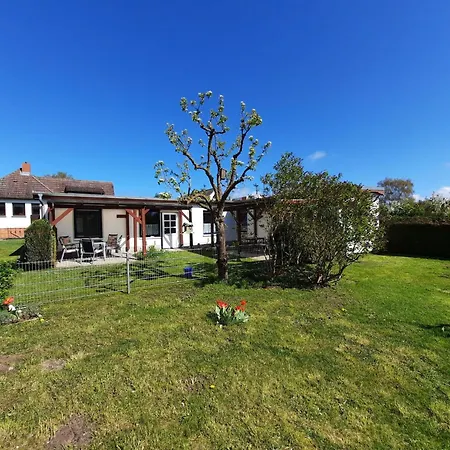 Haus Stefan - Bungalow Mariechen * Graal-Mueritz